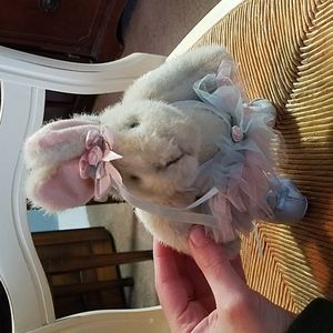 Hoppy VanderHare ballet dancer